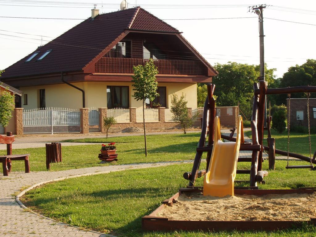 Vilka Relax Villa Podhájska Kamer foto